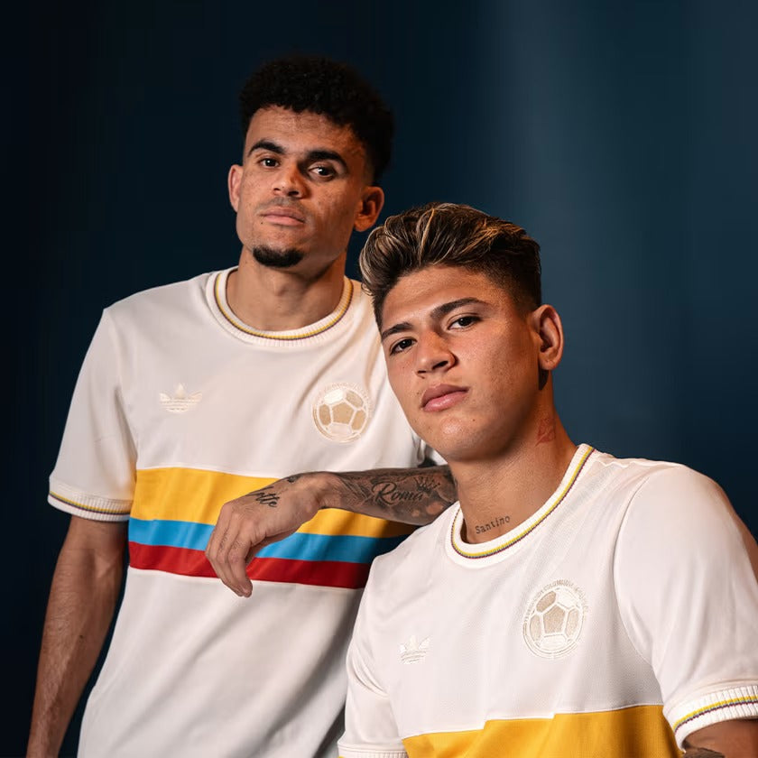 🏆 PROMOCIÓN CENTENARIO: SET 2 UNIDADES - CAMISETA CENTENARIA DE LA SELECCIÓN COLOMBIA 💛💙❤️ + ENVÍO GRATIS (EDICIÓN ESPECIAL)