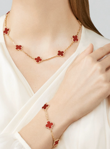KIT 2 EN 1 VAN CLEEF RODINADO – COLLAR + PULSERA TRÉBOL